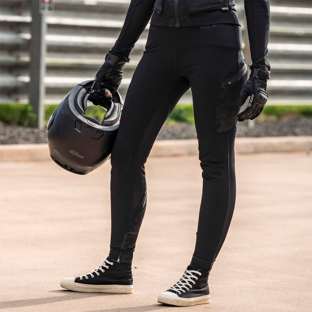 【ユニセックス】アクションプロ パンツ マーク2 ブラック