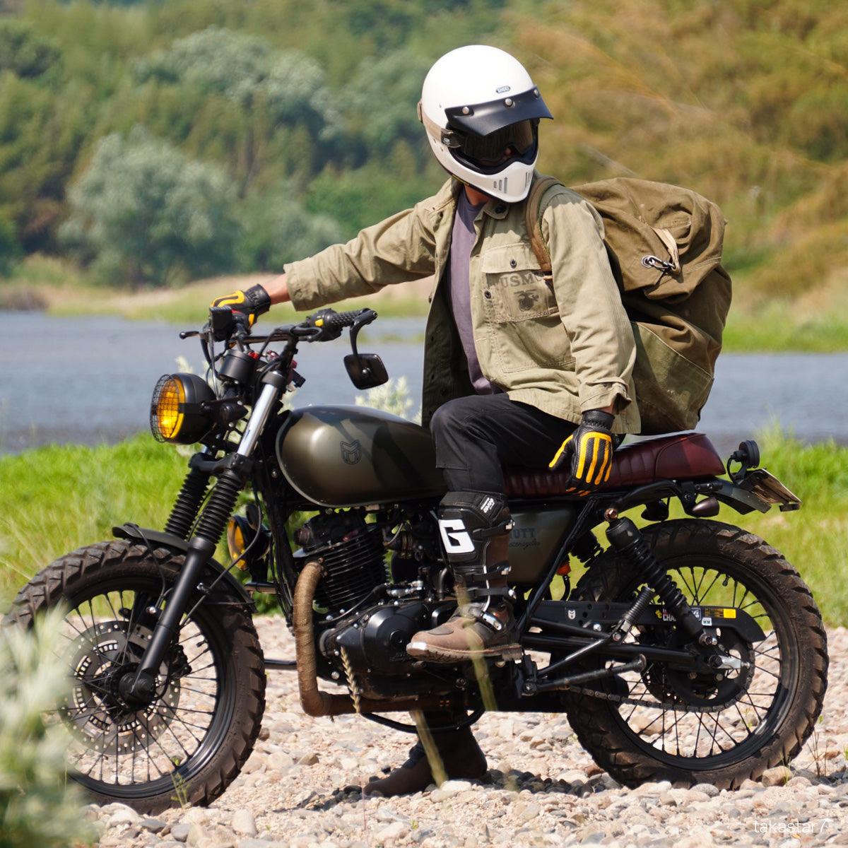 ビクトリー ブラック/イエロー