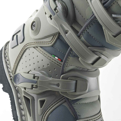 ファストバック エンデューロソール トゥループ