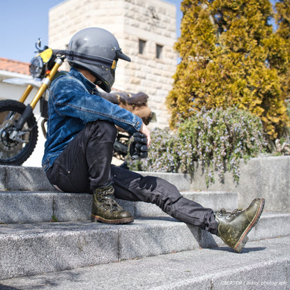 サービス ブラック