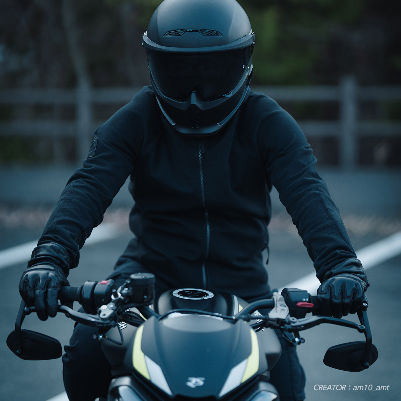 シールド フルジップ フーディ [CE規格AAA] ブラック