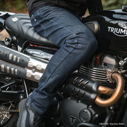 ツアラー ブルー