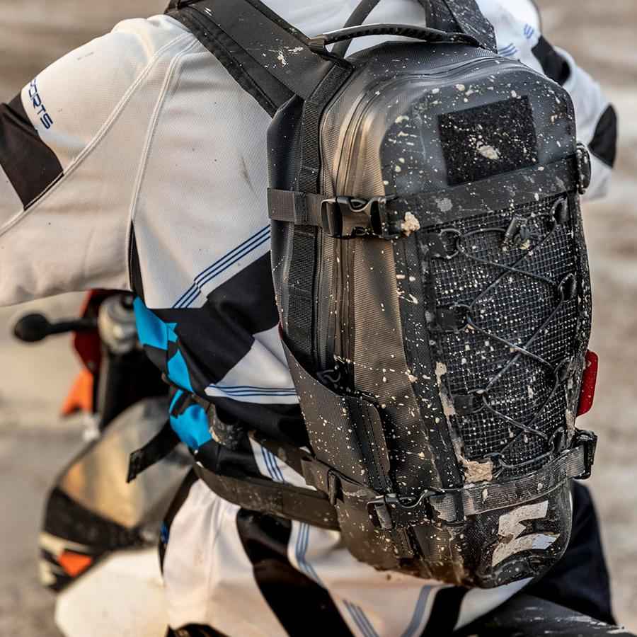 【防水】ハリケーン バックパック 25L